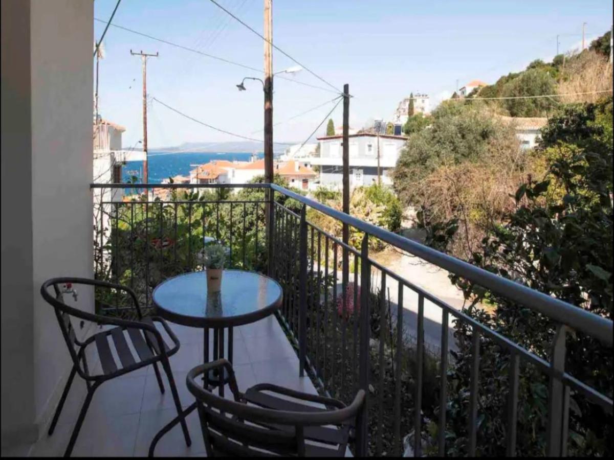 Mimikas Apartment Pylos Eksteriør billede